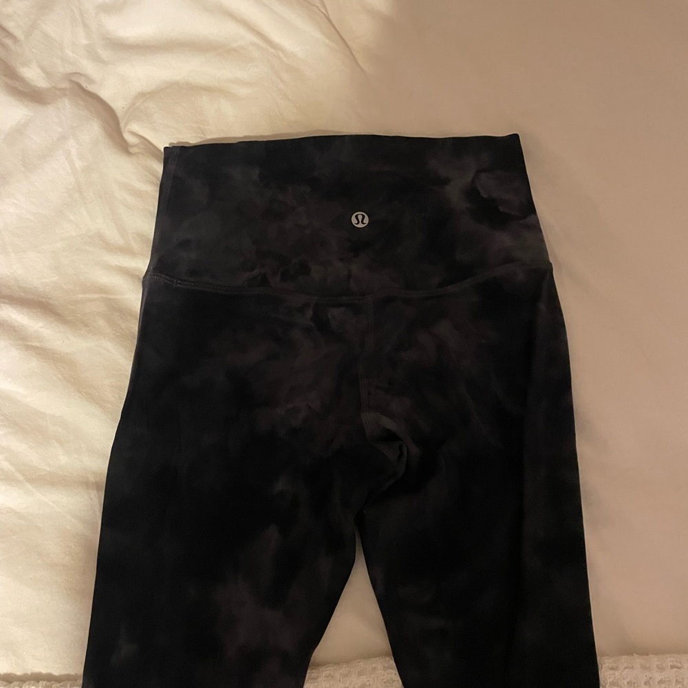 Lululemon Athletica Black Leggings for Versatile Comfort